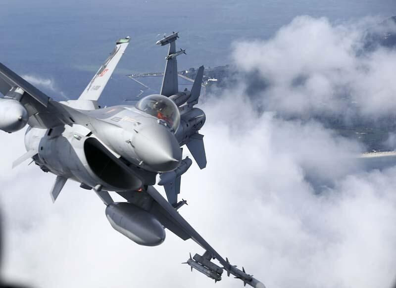 Türk F-16'ları Polonya semalarında! Müthiş görüntüler - Resim: 2