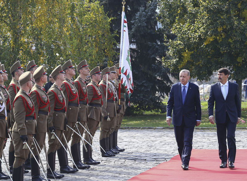 Gül Baba kimdir? Erdoğan Macaristan'da açılışını yaptı - Resim: 1