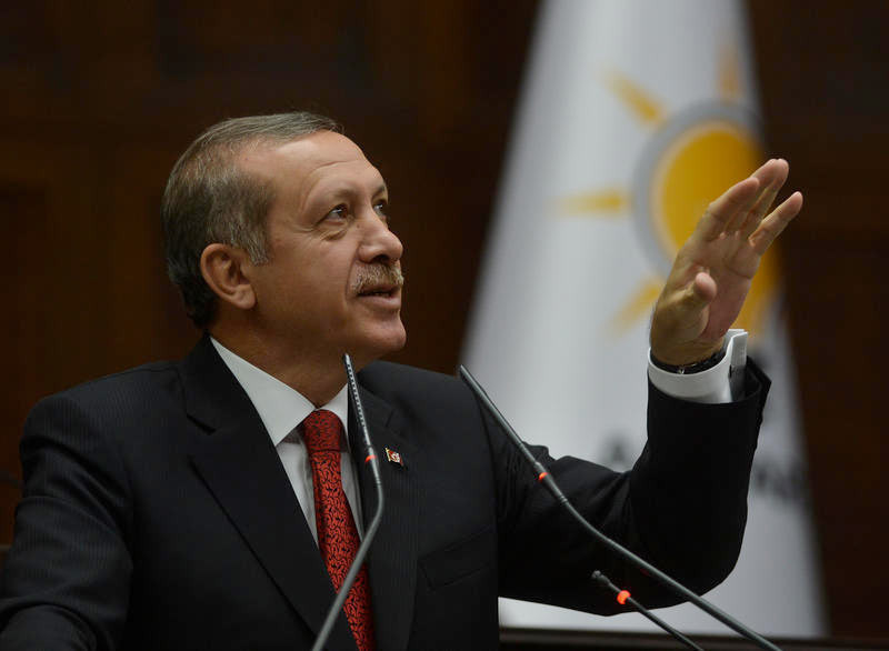 Ünlü oyuncu AK Parti Grubu'nda - Resim: 1