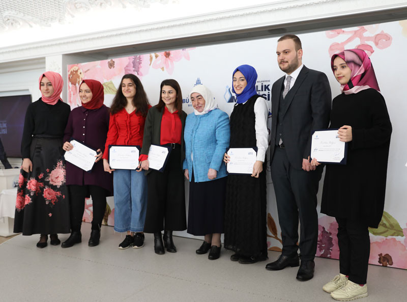 Semiha Yıldırım, Genç Kadınlar Maarifi programına Katıldı - Resim: 3