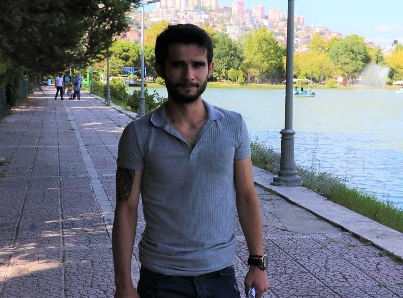 Gökhan Gönül'e yetiştirme yurdundan kardeş çıktı! Nüfus kayıt örneği çıkartınca... - Resim: 1