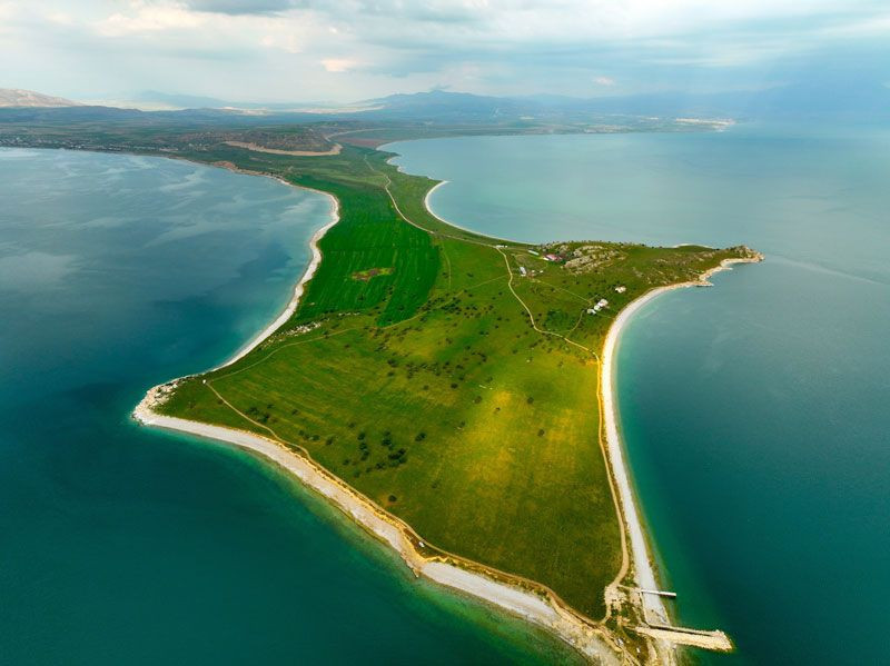 Van’ın el değmemiş adası Çarpanak bahar aylarında görenleri büyülüyor - Resim: 3