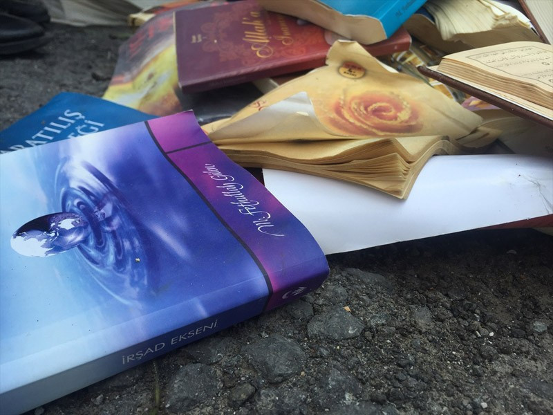 Kars çayı kenarında Gülen'in kitapları bulundu - Resim: 2