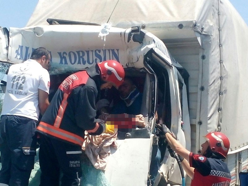 TEM otoyolu savaş alanına döndü adeta can pazarı! - Resim: 4