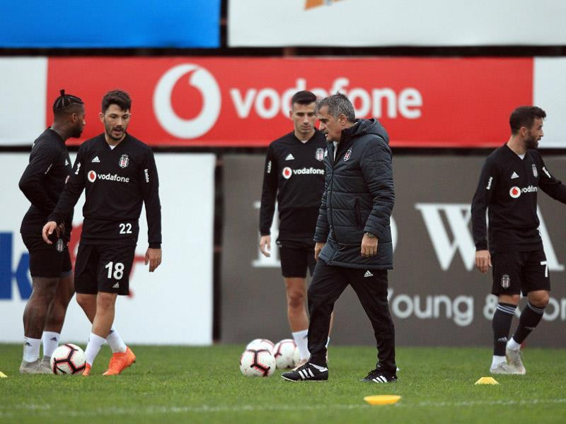 Beşiktaş'ta gündem transfer! Kim gidecek, kim kalacak? - Resim: 3