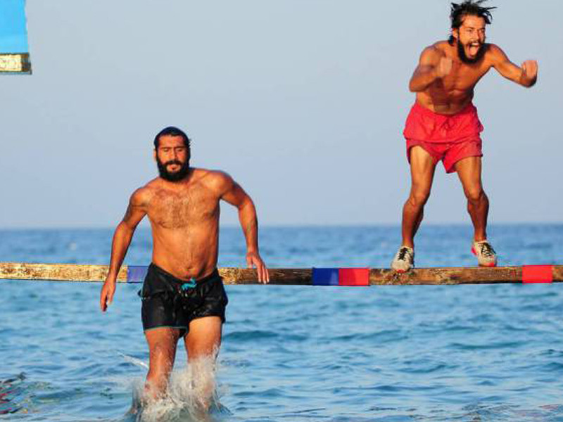 Ünlü isim Survivor'da icra memurları kapısında - Resim: 3