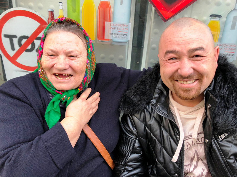 Gerçeği komşusundan öğrendi 38 yıl sonra annesine kavuştu  - Resim: 2