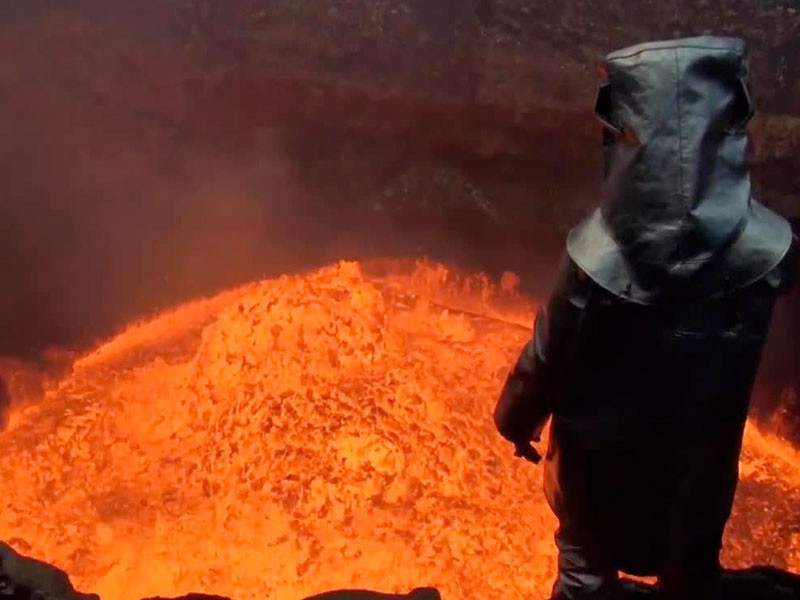 Yanardağın içine inip dehşeti görüntülediler! - Resim: 1