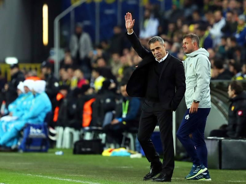 Fenerbahçe teknik direktörü Ersun Yanal çözüm arıyor - Resim: 3