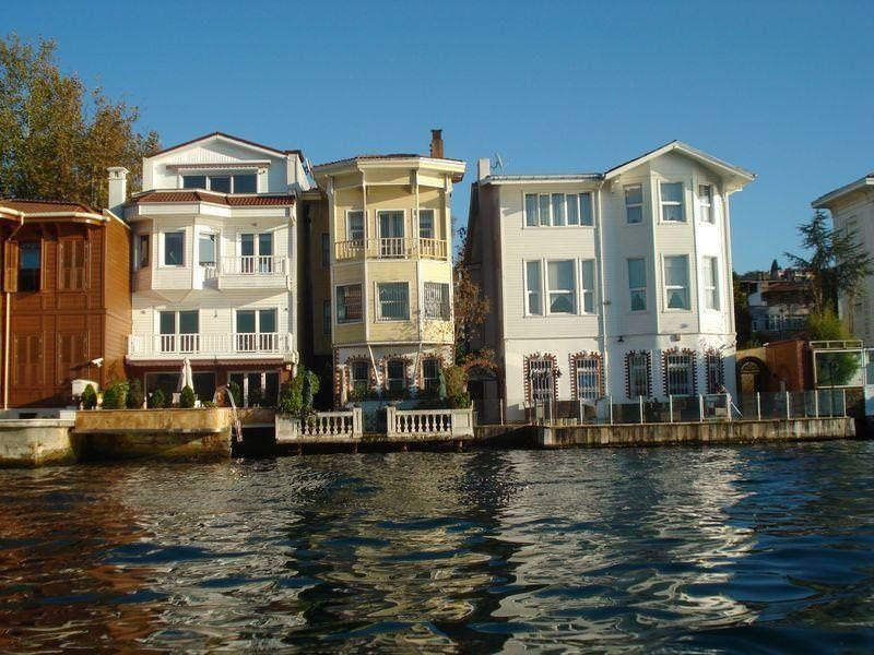 Ebru Gündeş kaçak yalıdan beraat etti - Resim: 1