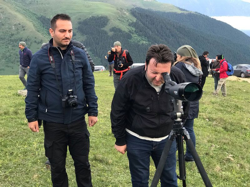 Rize'de 3 yıldır görülmüyordu meraklıları sabahın ilk ışıklarıyla dürbünle gördüler - Resim: 1