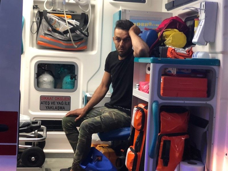 Ankara'da minibüs ile otomobil çarpıştı! Çok sayıda yaralı var - Resim: 2