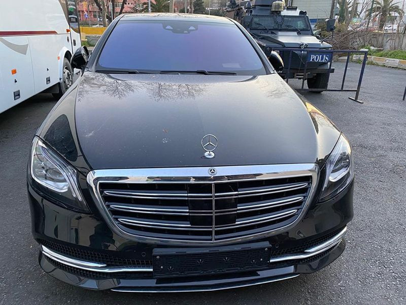 Yurt dışından sahte belgelerle getirdikleri lüks araçları satan suç örgütüne operasyon - Resim: 2