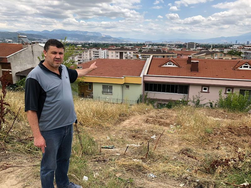 Osmangazi'de sabah bahçeye çıktı şaha kalkmış otomobili görünce şok geçirdi - Resim: 2