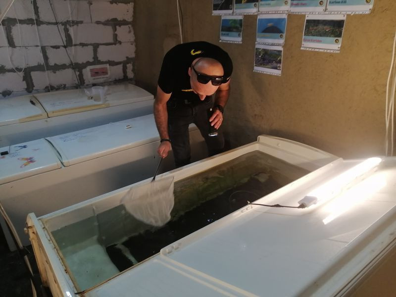 Bilecik'te herkesi şaşırtan hobi! Eski buzdolaplarını atmak yerine bakın ne yapıyor - Resim: 3