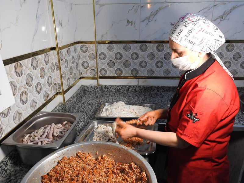 Gaziantep'te herkes 'bu işi bırak' dedi şimdi kendi dükkanını açtı - Resim: 2