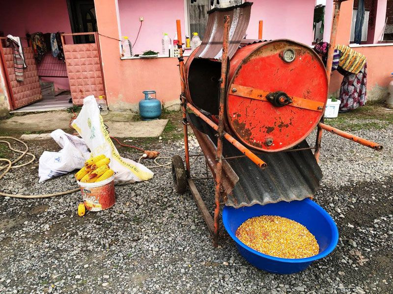 Sakaryalı çiftçi pahalı gelince kendi makinesini yaptı annesi dertten kurtuldu 100 liraya mal etti - Resim: 3