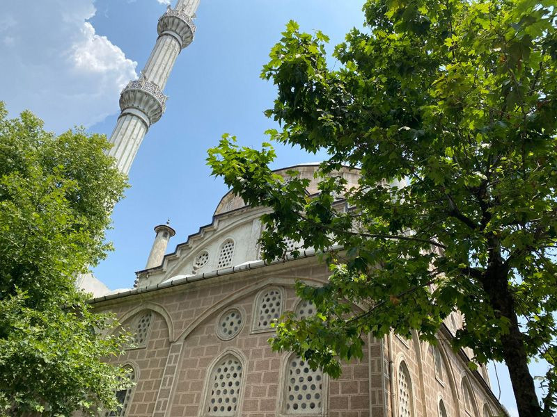 Gaziosmanpaşa'da gençler bu imama bayıldı okuldan çıkan soluğu camide alıyor - Resim: 4