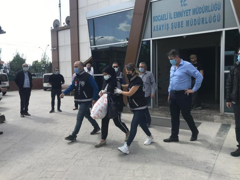 Darıca sahilinde ölü bulunan adamı katil zanlılarını sandıktaki seri numarası yakalattı - Resim: 2