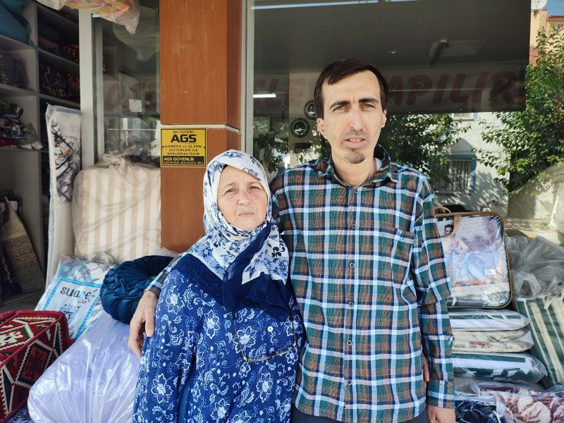 Yorgancı yünleri kabartırken buldu annesini arayıp 'hazine bulduk' dedi - Resim: 3