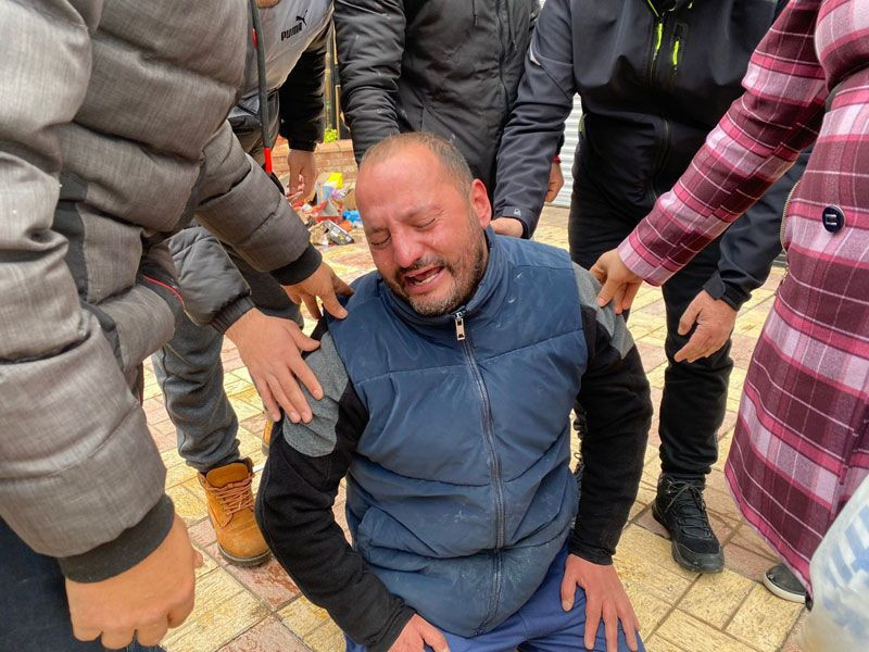 2 yeğeni enkaz altında kalan dayı sinir krizi geçirdi kimse onu sakinleştiremedi - Resim: 4