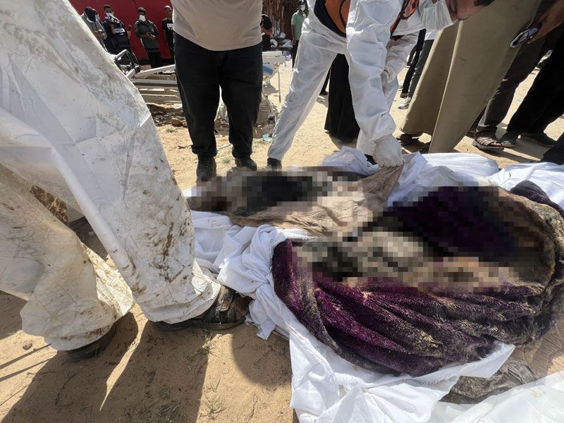 İsrail çekildi toplu mezarlar bulundu cesetleri gören Filistinliler dehşete düştü - Resim: 1