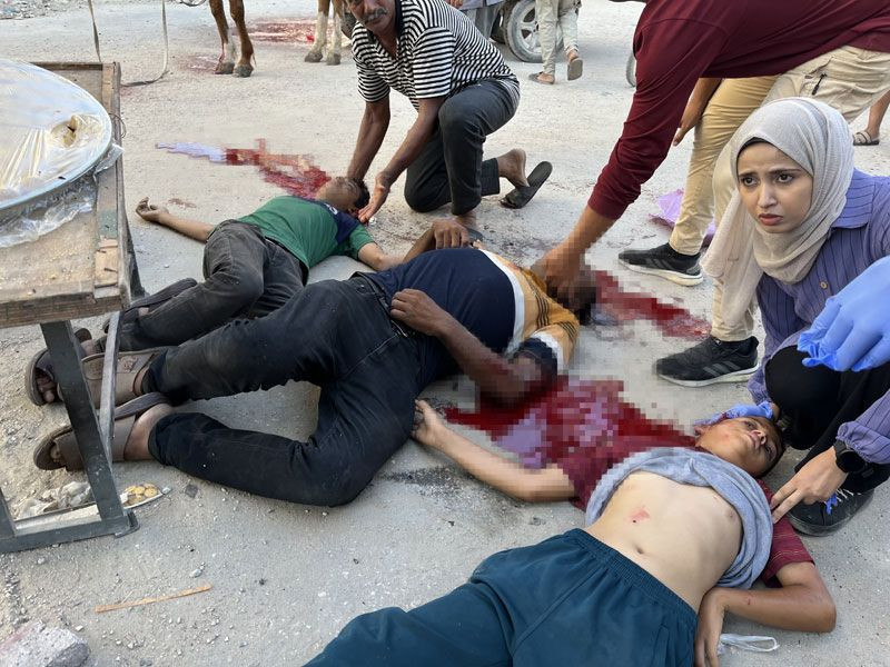 İsrail ordusu Gazze'de yoldan geçen sivilleri bombaladı - Resim: 4