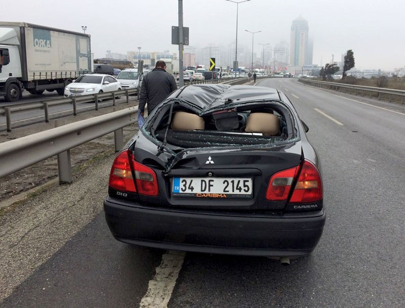 İstanbul Büyükçekmece'de helikopter düştü ilk görüntüler - Resim: 4
