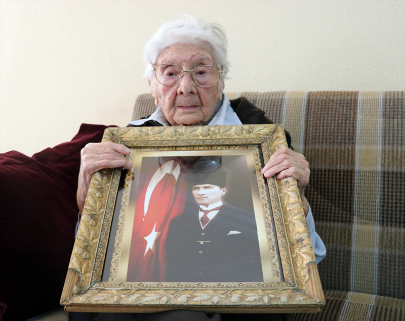 Emekli öğretmen o gün Atürk'ü göremeyince - Resim: 2