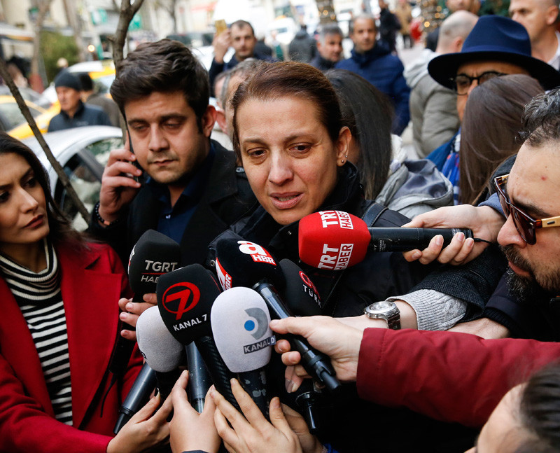 Münir Özkul'un cenazesi tabuta sığmadı! Kızının gözyaşları - Resim: 3