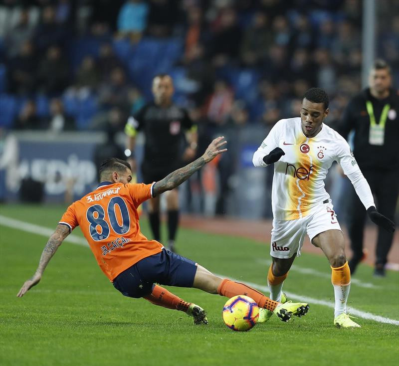 Fatih Terim talimatı verdi! Devre arası öncesi... - Resim: 3