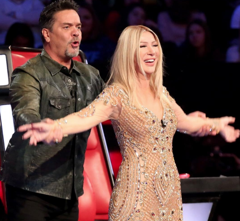 Seda Sayan O Ses Türkiye'de giydiği kıyafetle olay yarattı derin yırtmacı 'yok artık' dedirtti - Resim: 1