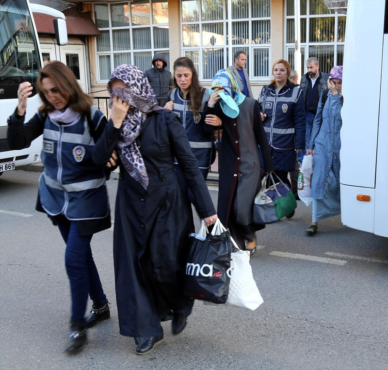 Paralı FETÖ ablaları! Gülen'den emir gelince...  - Resim: 3