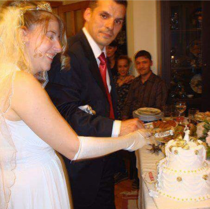 Evlilik yıl dönümünde eşini yatakta ölü buldu - Resim: 2