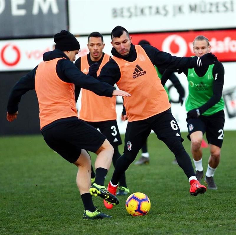Güneş'in derbi 11'i şekilleniyor! - Resim: 2