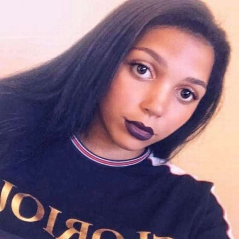 Bakıcılığını yaptığı 13 yaşındaki çocuktan hamile kaldı İngiltere bunu konuşuyor! - Resim: 1