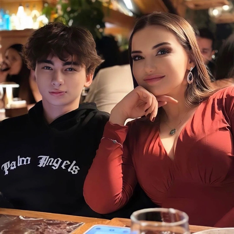 Bu kez gelen itiraflar değil kendisi şoke etti! Esra Ezmeci'nin hamilelik pozu olay oldu - Resim: 1