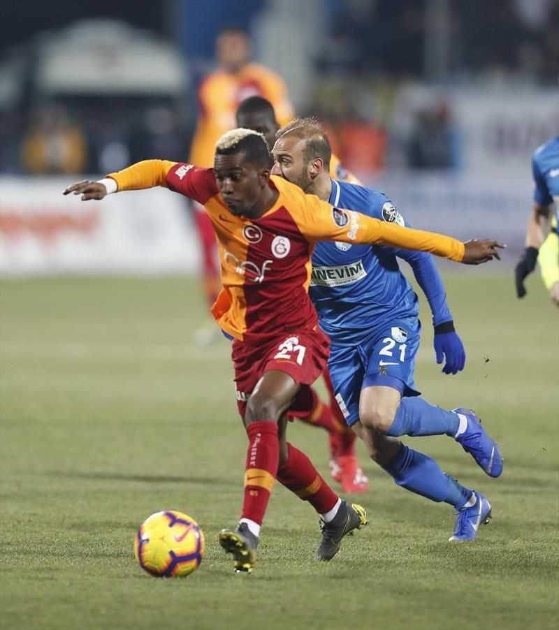 Terim'den oyuncularına sert uyarı! - Resim: 3