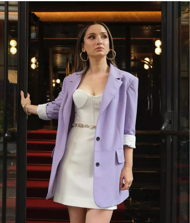 Kırgın Çiçekler'in Songül'ü göğüs dekolteli pozlarıyla büyüledi beğeniler yağmur oldu yağdı - Resim: 3