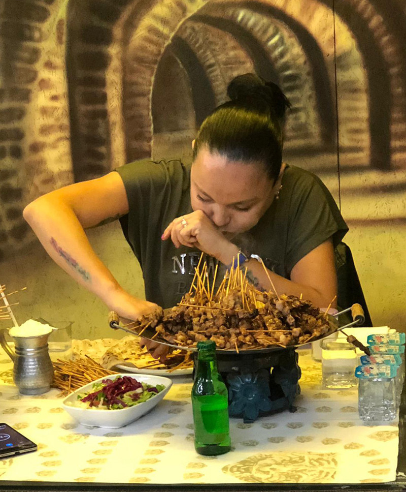 Rusya'dan gelen kadın 415 şiş yiyerek rekor kırdı - Resim: 1