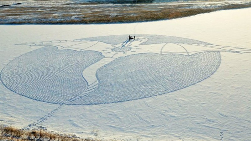 Hepsini kar üstünde saatlerce yürüyerek yaptı! - Resim: 1