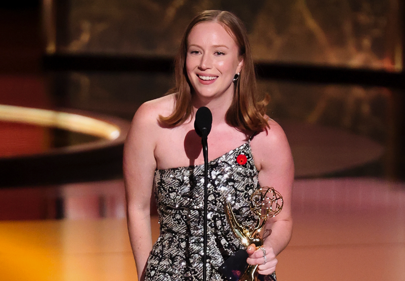 77. Emmy ödülleri sahiplerini buldu: Yahudi oyuncudan sahnede gelen 'Filistin' mesajı salonda alkış kopardı - Resim: 3