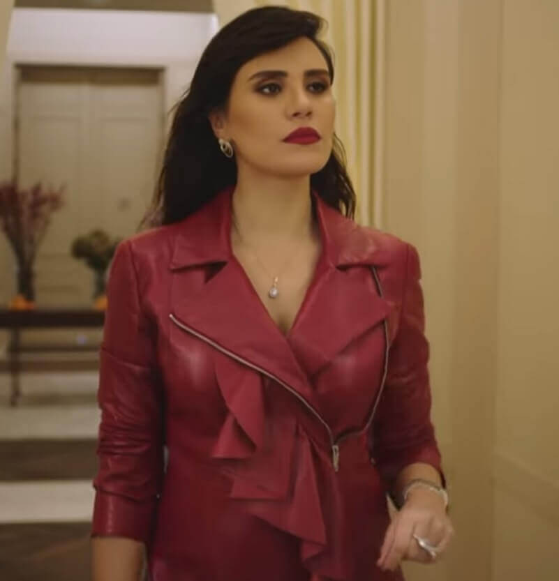 Star TV Ufak Tefek Cinayetler dizisi Şebnem Aksak kimdir? - Resim: 4