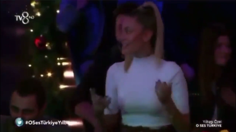 Acun Ilıcalı Ayça Çağla Altunkaya ilişkisi O Ses'de belgelendi işte o görüntü - Resim: 4