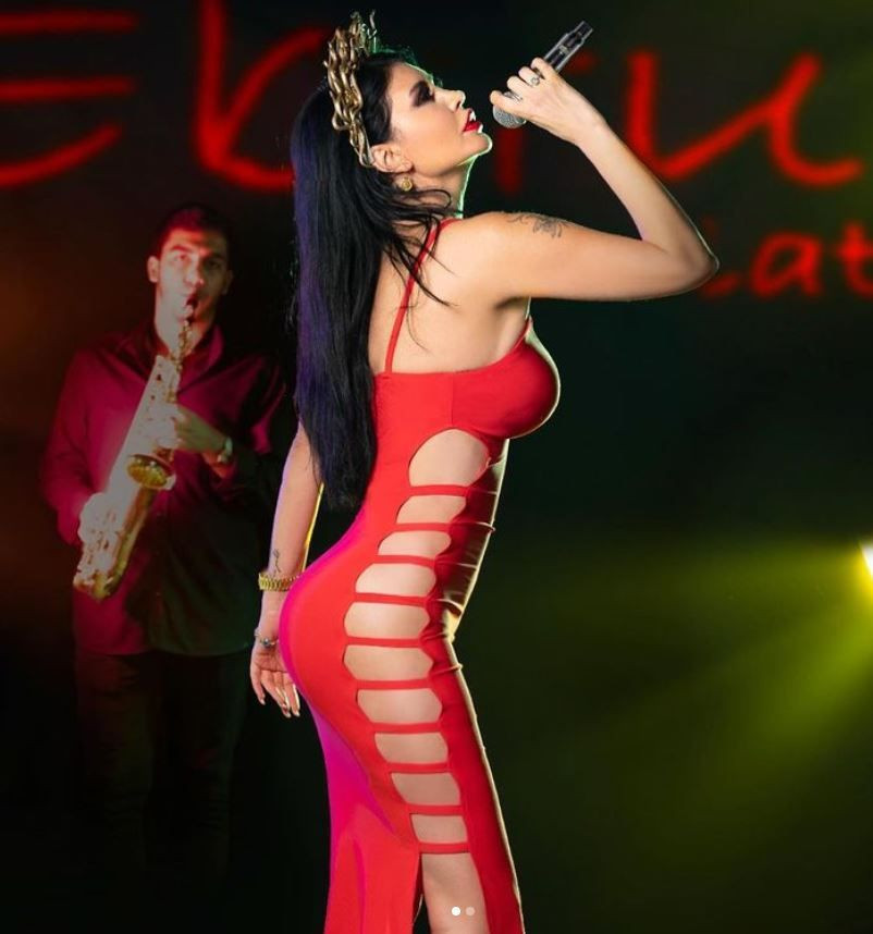 Ebru Polat arkadaşından sevgilisine gelen çıplak fotoğrafları yakaladı! Öfke kustu! - Resim: 4