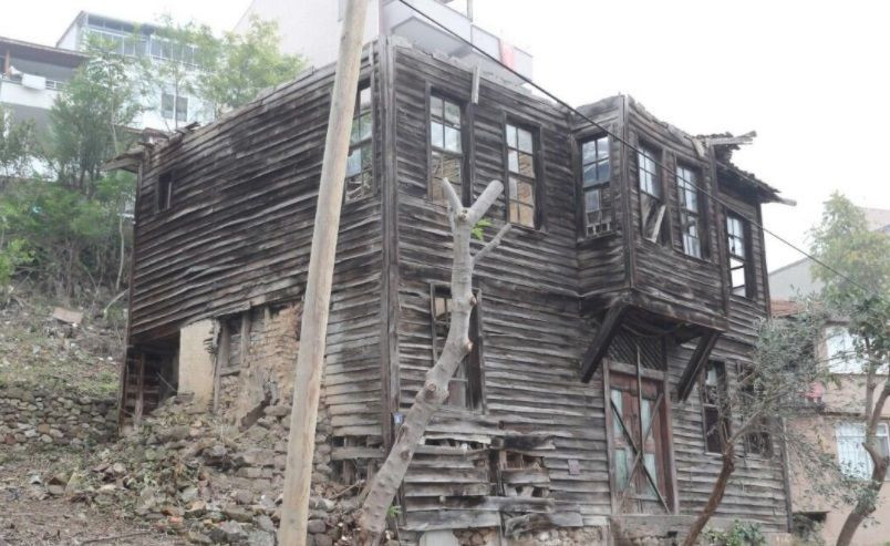 Hulusi Kentmen’in İzmit’teki evi harabeye dönmüştü müjdeli haber geldi - Resim: 4