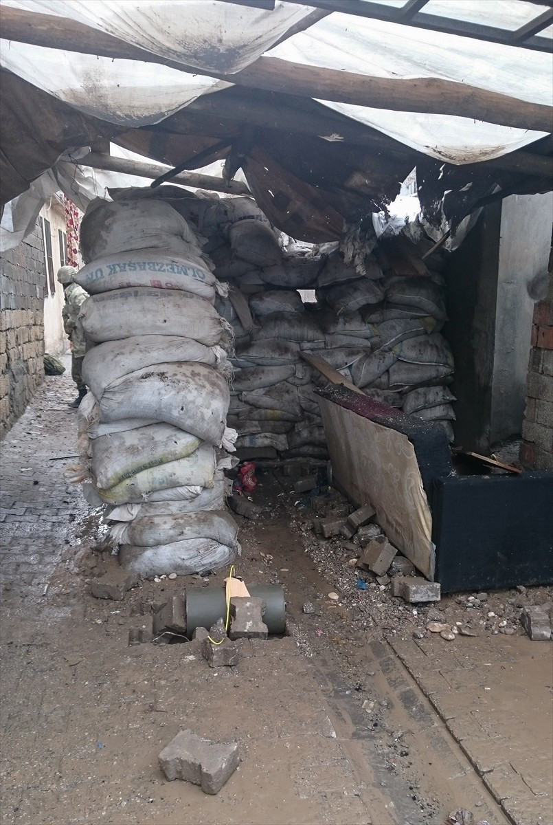 PKK'nın üssüydü! Cizre'de bunları bırakıp kaçtılar - Resim: 4