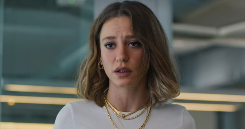 Paris’te Serenay Sarıkaya fırtınası! Adım attığı yeri salladı, bakan bir daha baktı - Resim: 2