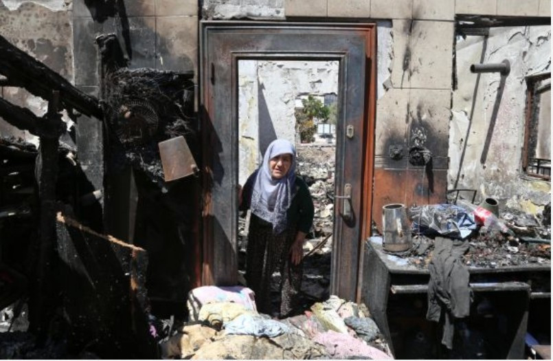 Balkon boşluğunda yaşayan yaşlı çiftin inanılmaz geçmişi - Resim: 1
