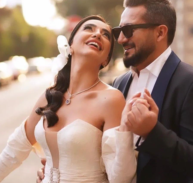 Ünlü şarkıcı Öykü Gürman, Fatih İçmeli ile evlendi! - Resim: 2